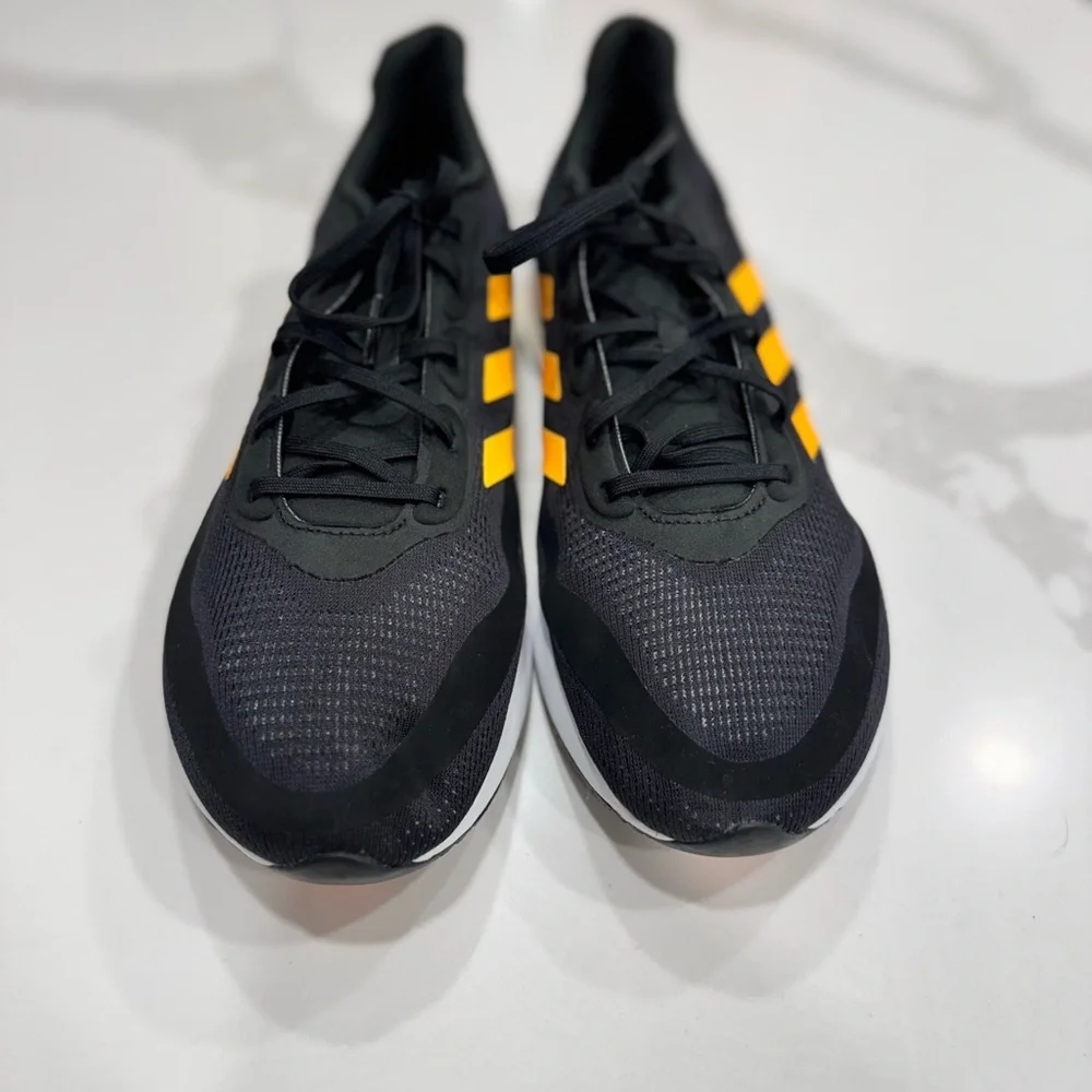 Adidas Supernova M 'Black Flash Orange' running shoe with model number GX2964. - Picture 4 of 5